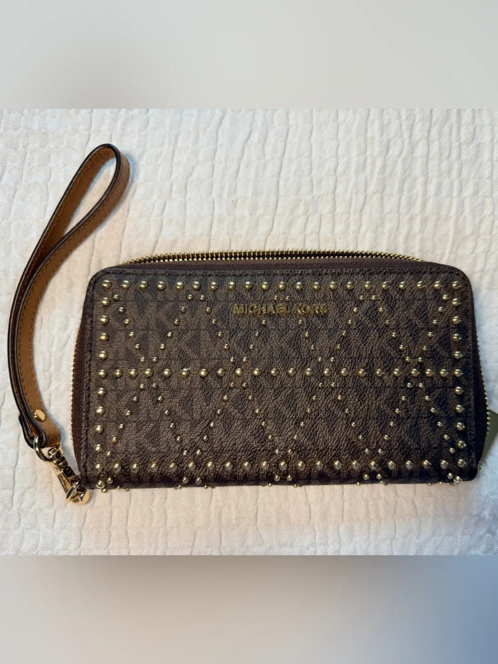 Michael Kors NWOT Jet Set Travel Studded Logo Smartphone Wristlet